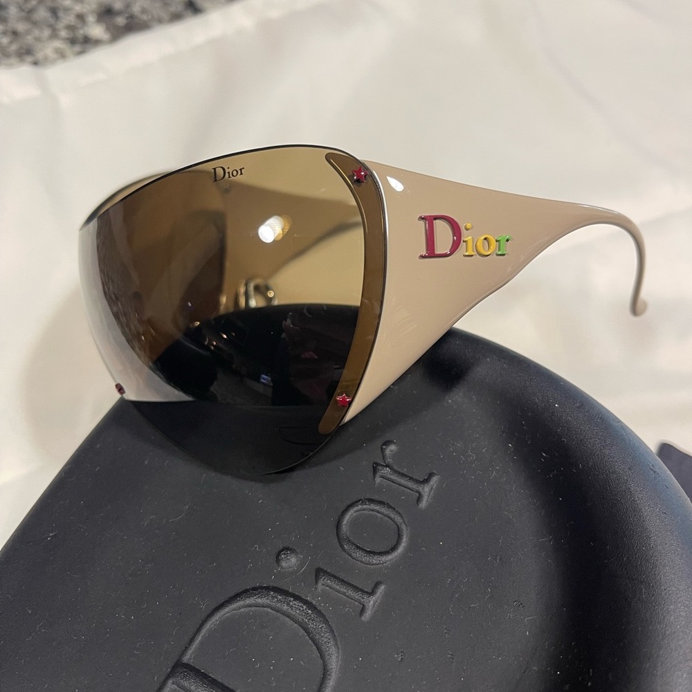Dior Rasta 1 Sunglasses - Picture 2 of 14